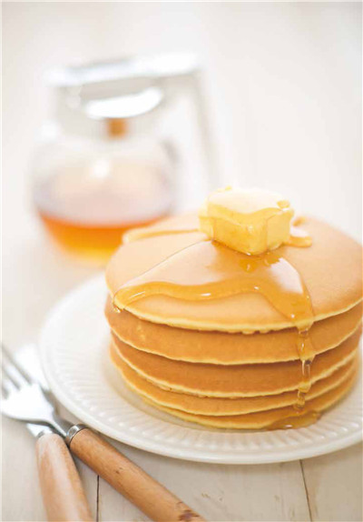 瓦兰25+9双枪合砍27分 猛龙击败活塞取得4连胜_星空综合(图2) 星空综合