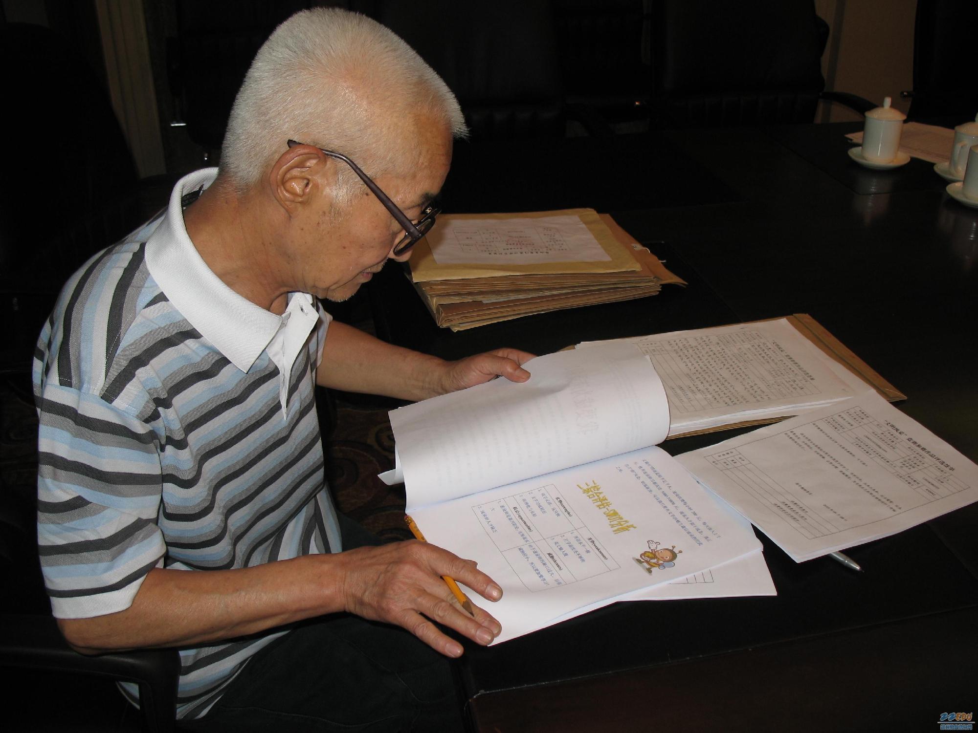 名记曝保罗已在招募詹皇 炮爷续约火箭概率极大|星空·综合体育(图1) 星空·综合体育